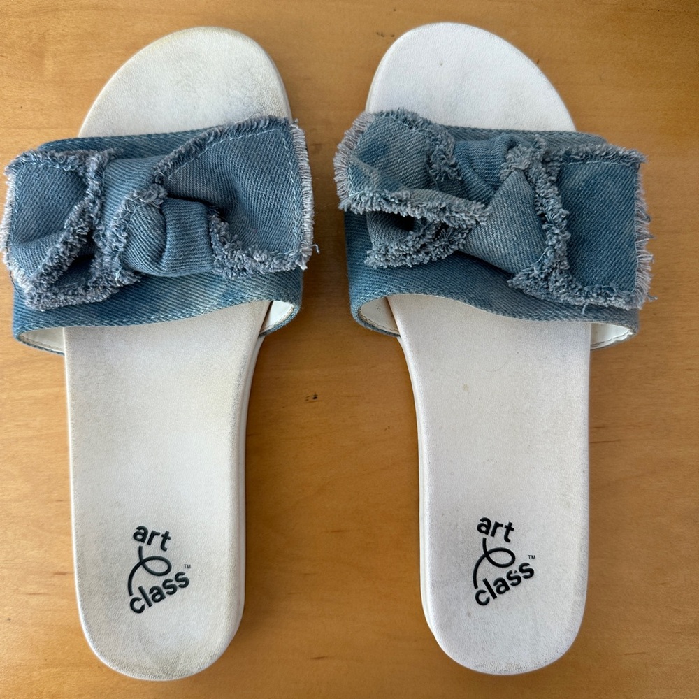 art class kids sandals